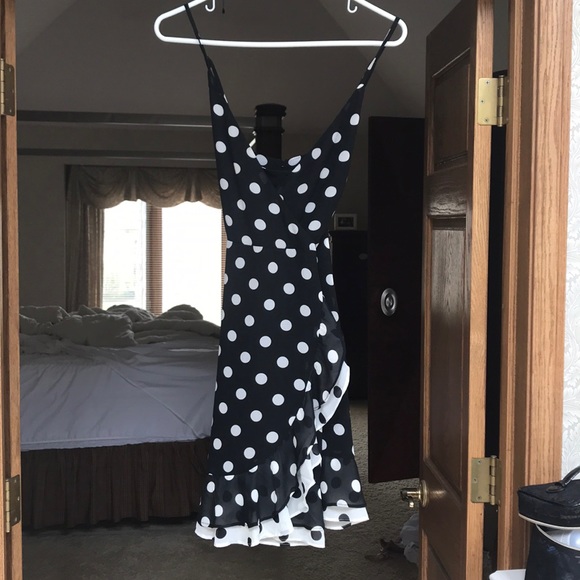 Bardot Dresses & Skirts - Bardot dress